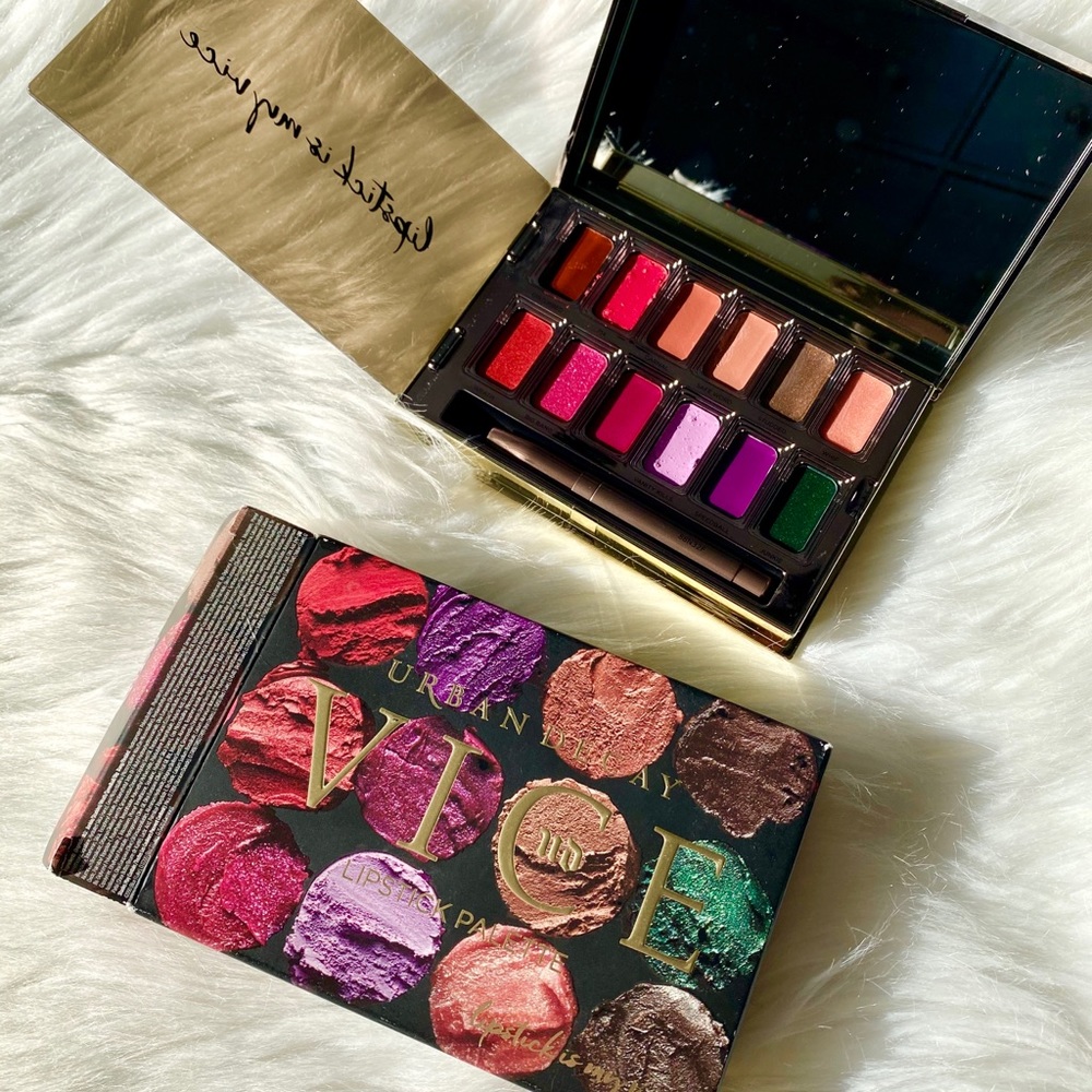 *Sold*New Urban Decay Vice LipstickPalette - Picture 1 of 11